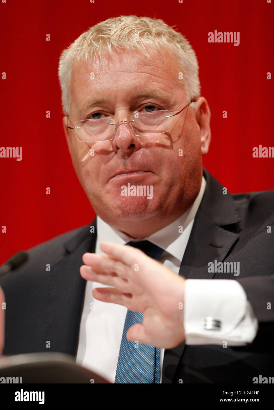 Ian Lavery Mp Shadow Minister For Trade Unions & Civil Society Labour Party Conference 2016 The Acc Liverpool, Liverpool, England 26 September 2016 Addresses The Labour Party Conference 2016 At The Acc Liverpool, Liverpool, England © Allstar Picture Library/Alamy Live News Credit:  Allstar Picture Library/Alamy Live News Stock Photo
