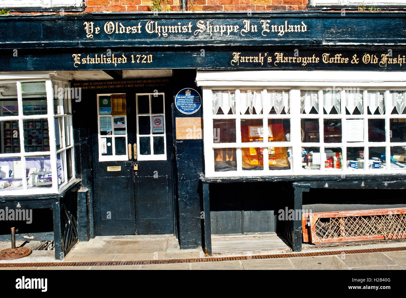 Ye Oldest Chemist Shop in England, Knaresborough Stock Photo
