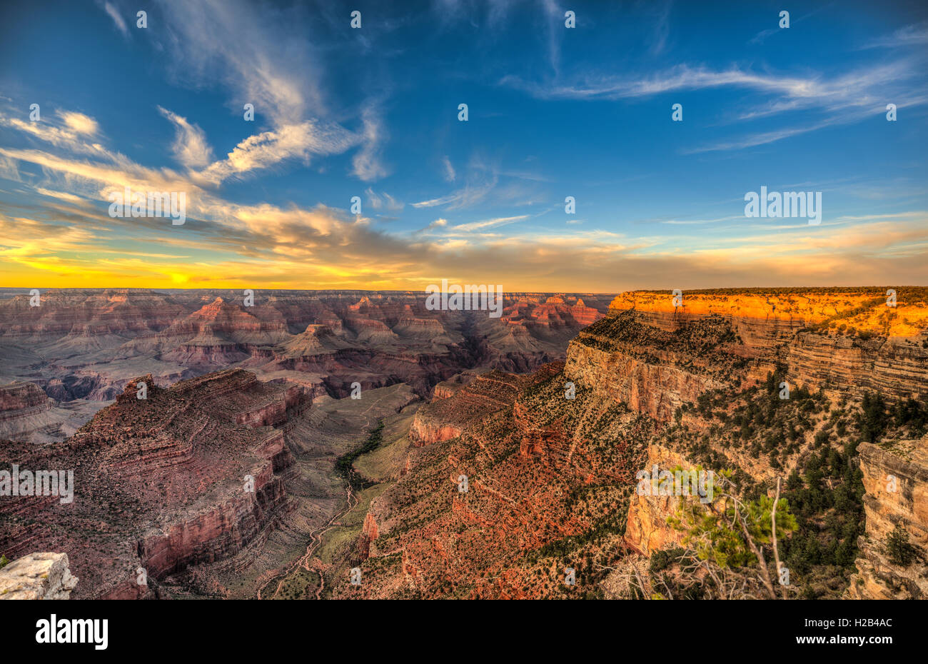 Grand canyon sunset hires stock photography and images Alamy