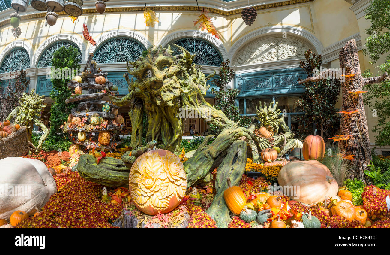 Decoration forest shape, Autumn, seasonal decorations, Autumn Harvest