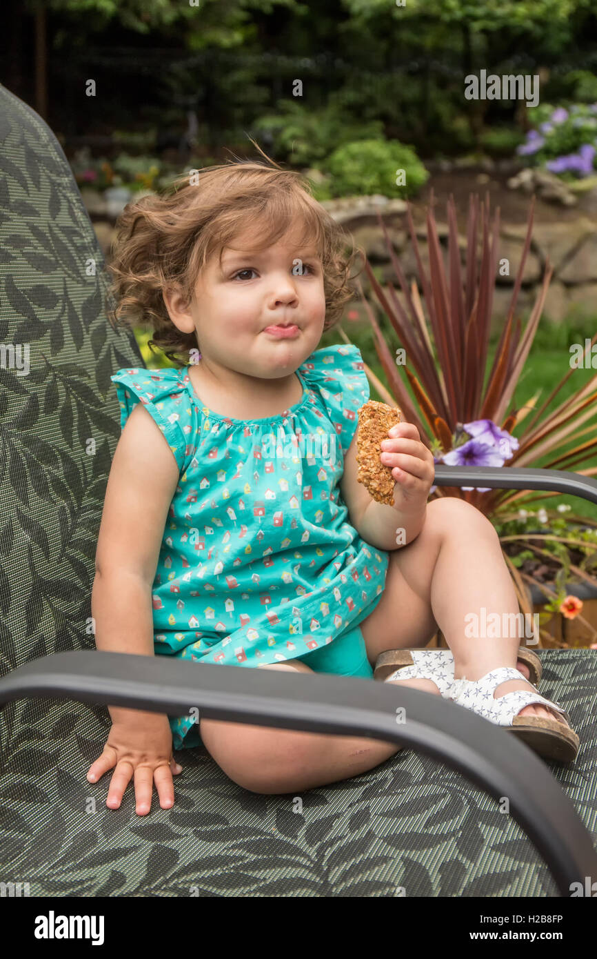 Kid granola bar hires stock photography and images Alamy