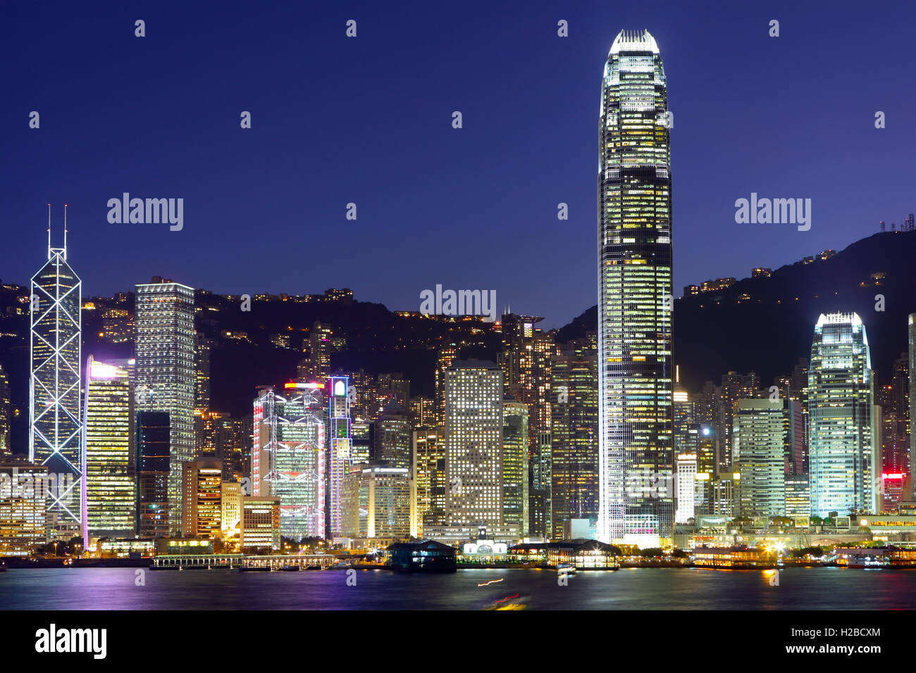 Hong Kong skyline at night Stock Photo - Alamy