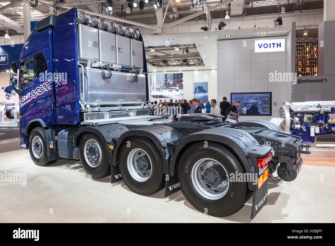 Volvo fh16 hi-res stock photography and images - Alamy