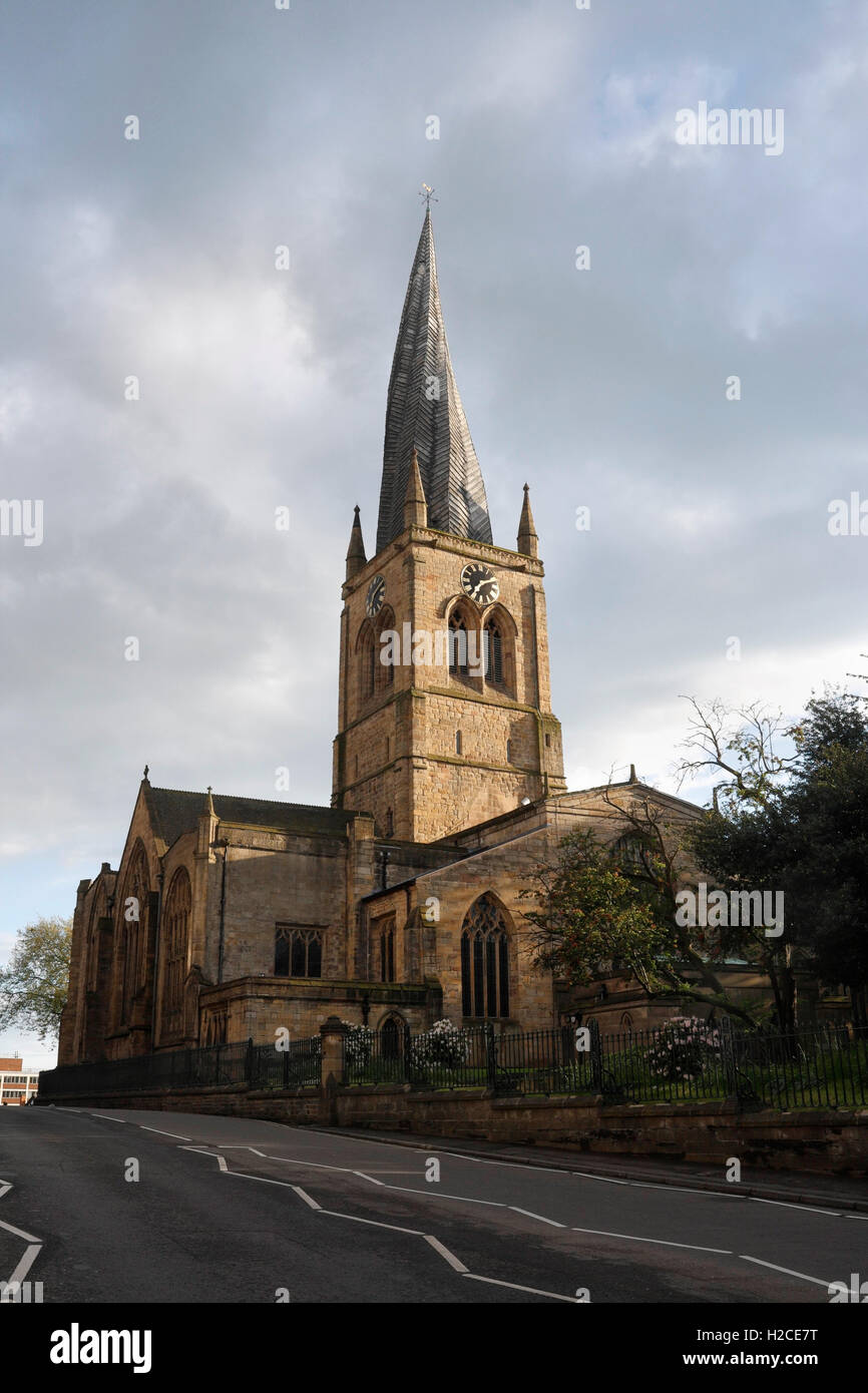Chesterfield parish church with crooked spire, Derbyshire England Stock Photo