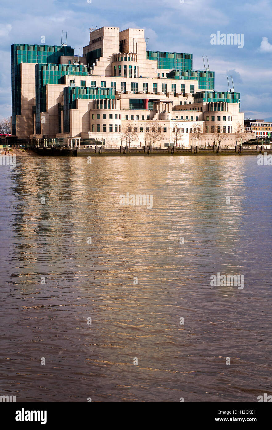The SIS  MI6 MI5 building, reflection in river Thames London Stock Photo