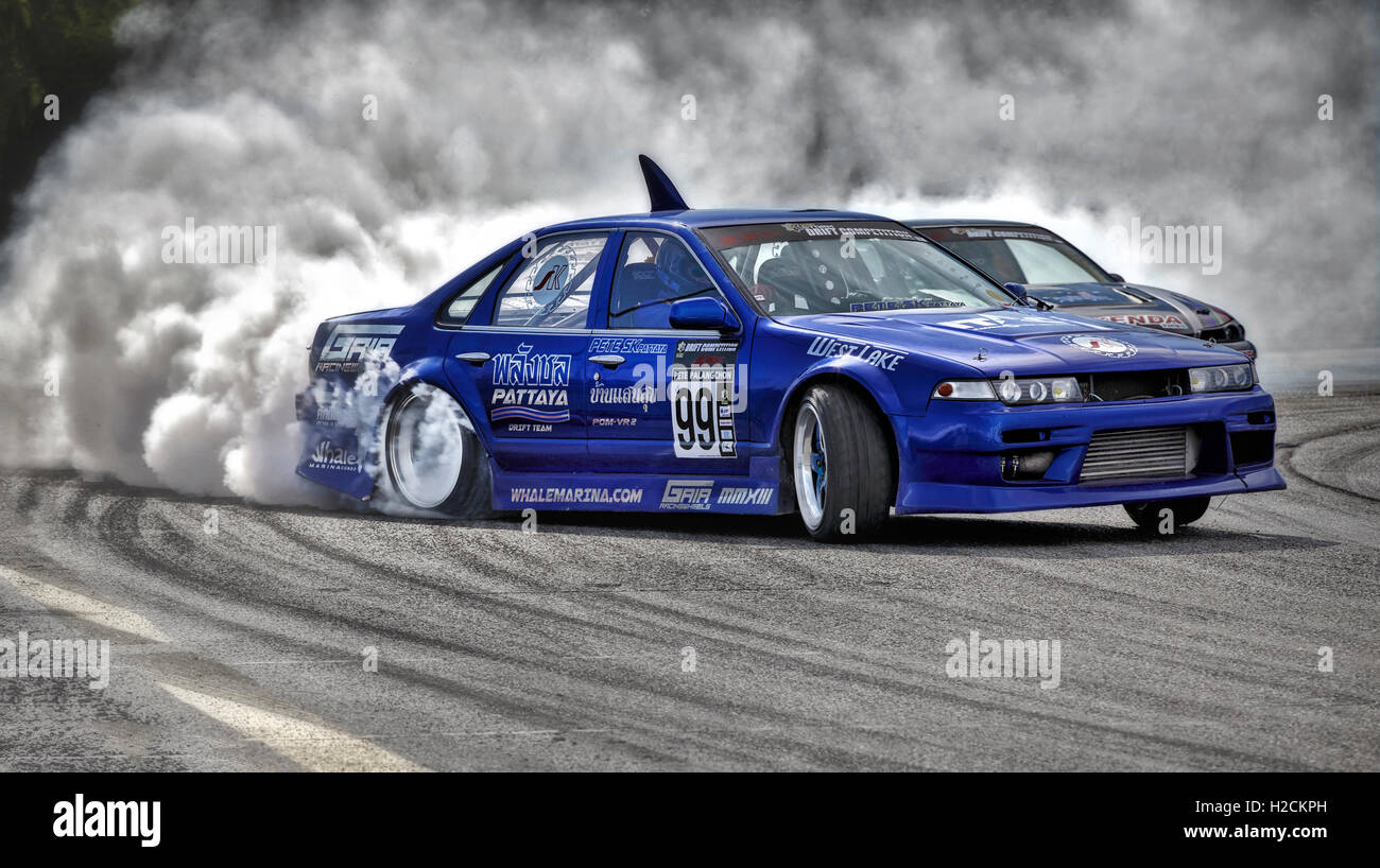 Car Drift Tires, drifting-cars, carros, drift, tires, smoke, HD wallpaper