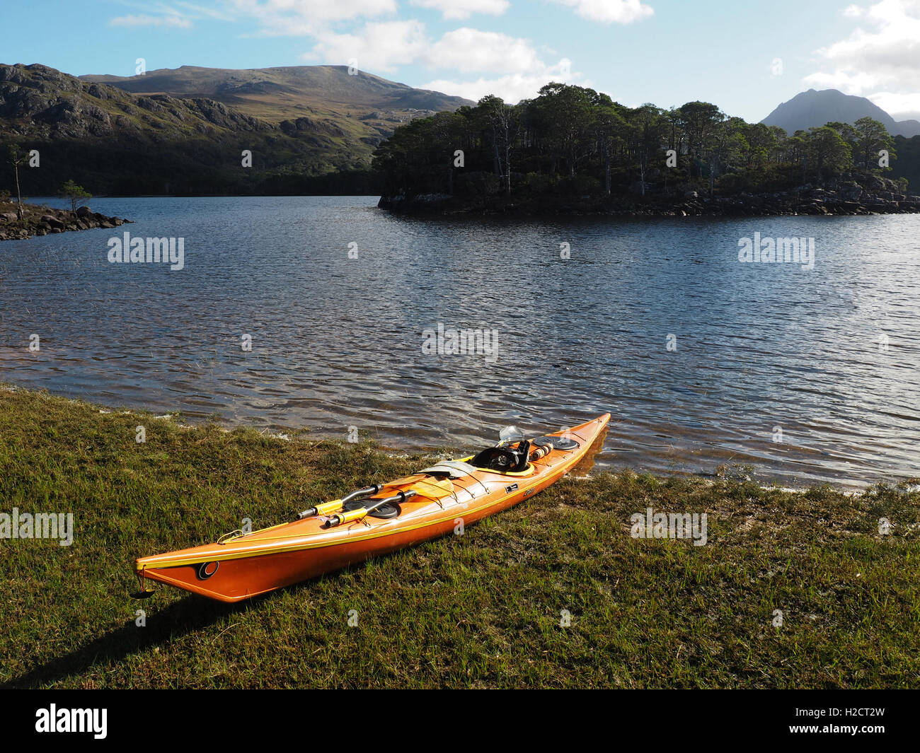 Kayak on Eilean Subhainn, Loch Maree, Scotland Stock Photo