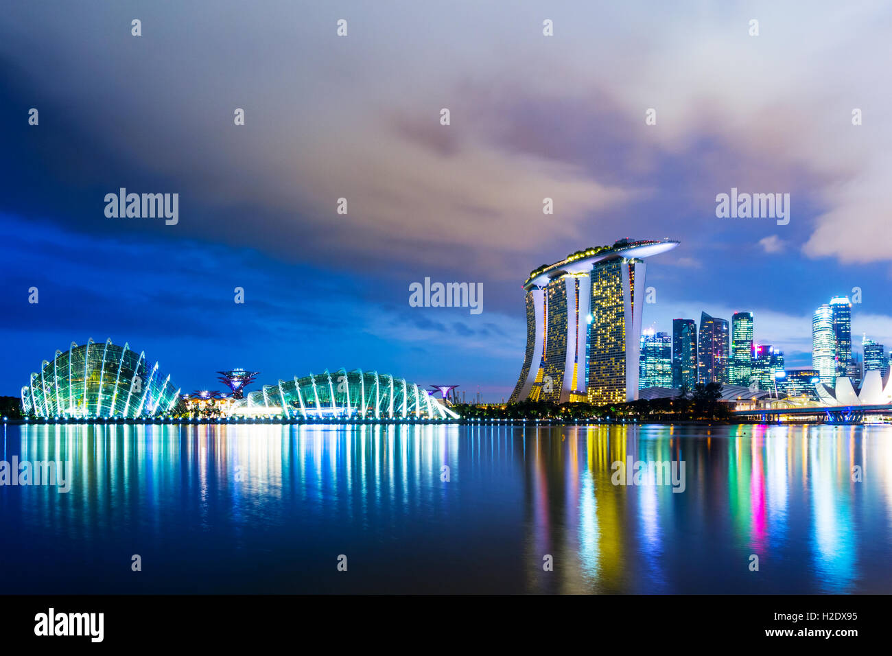 Singapore cityscape at night Stock Photo - Alamy