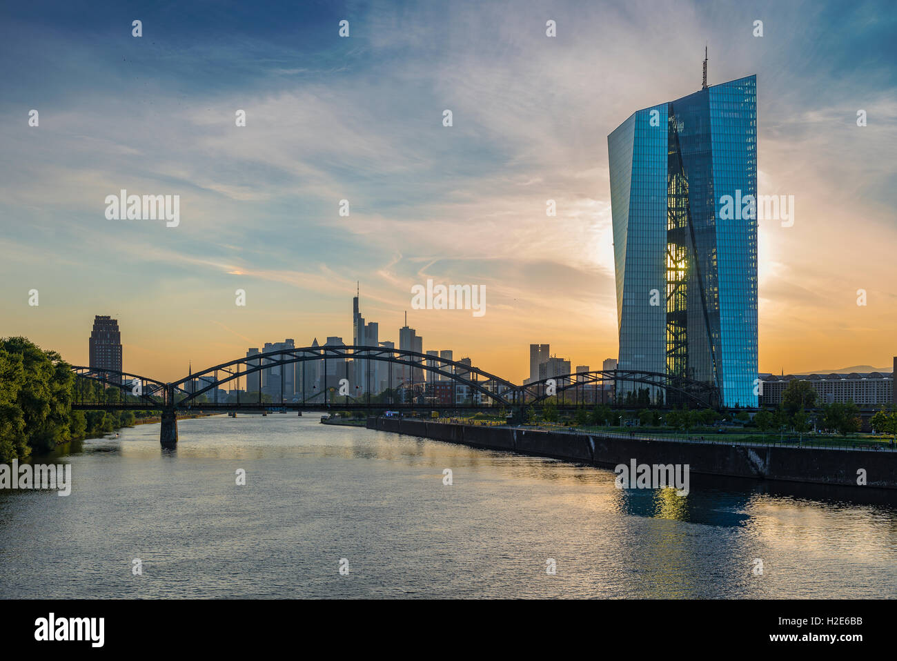 European Central Bank, ECB, evening light, backlit, skyline, Frankfurt am Main, Hesse, Germany Stock Photo