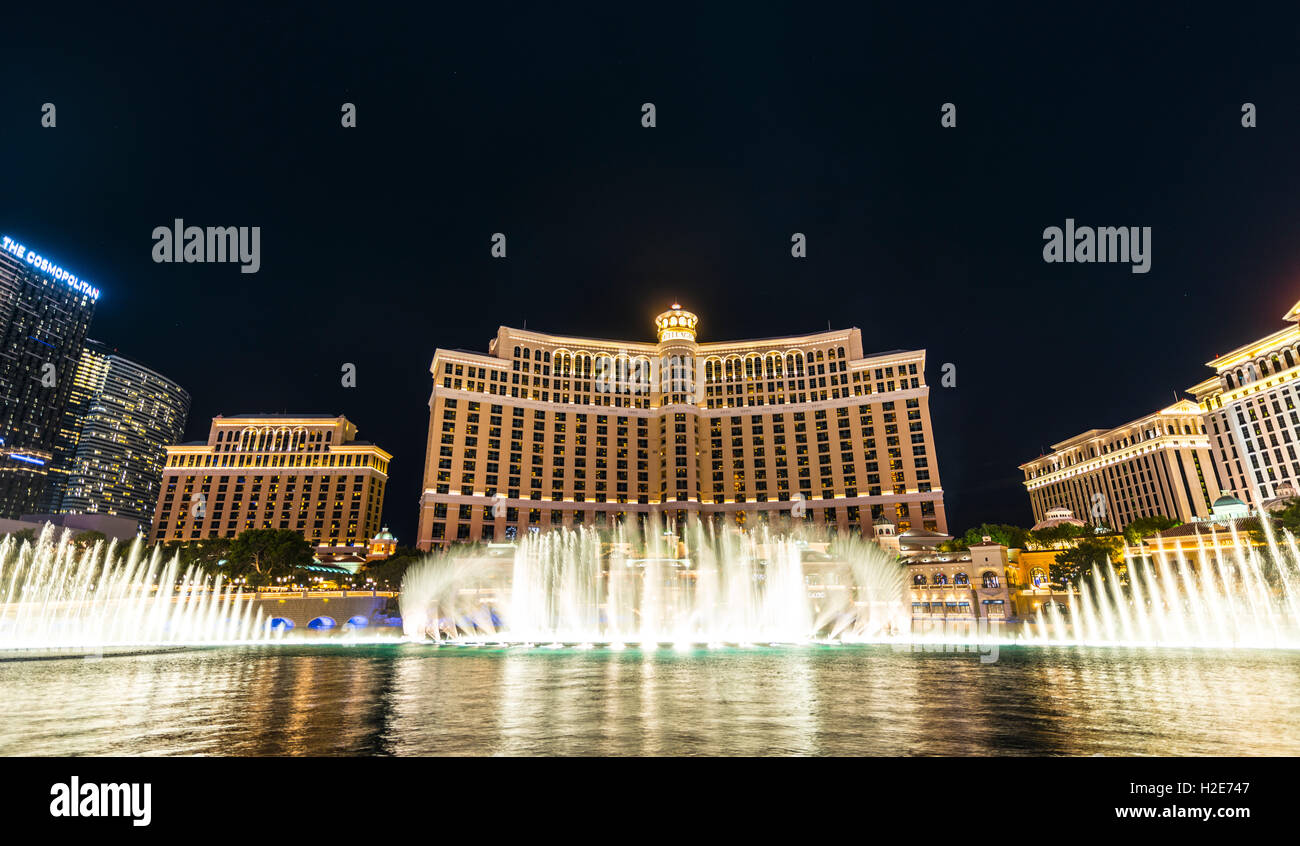 Fountains in front of Bellagio Hotel, luxury hotel, Las Vegas Strip