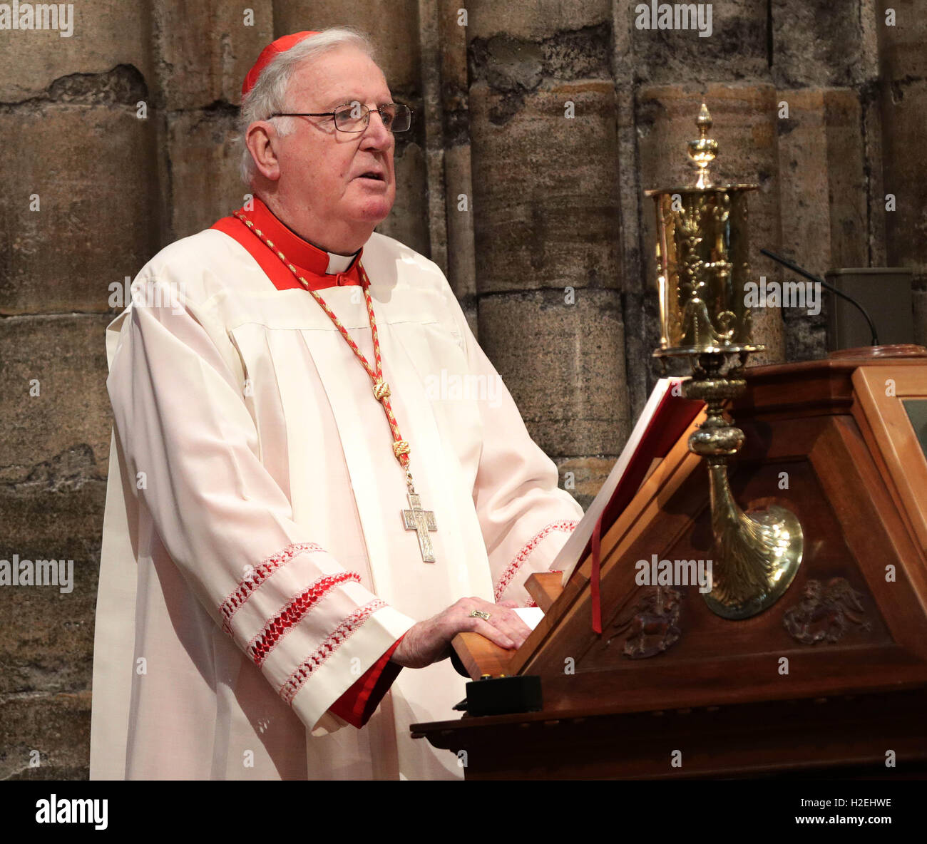 Cardinal Cormac Murphy-O'Connor, speaks during the Service of Thanksgiving for Sir Terry Wogan at Westminster Abbey, London. Stock Photo