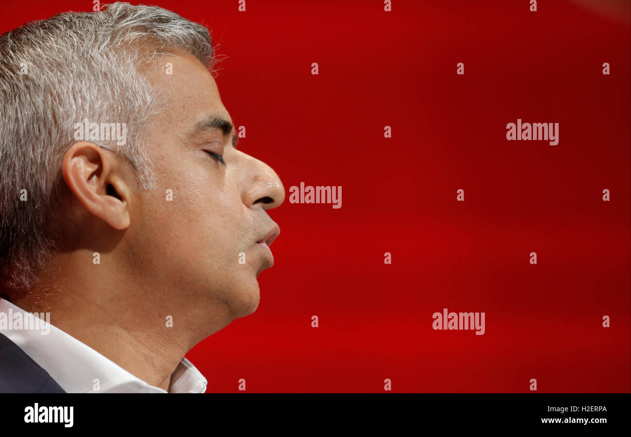 Liverpool Uk 27th September 2016 Sadiq Khan Mayor Of London Stock Photo Alamy alamy