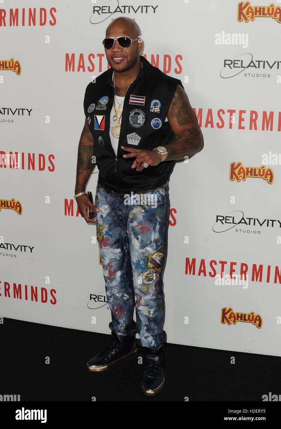 Los Angeles, CA, USA. 26th Sep, 2016. Flo Rida at arrivals for MASTERMINDS  Premiere, TCL Chinese 6 Theatres (formerly Grauman's), Los Angeles, CA  September 26, 2016. Credit: Dee CerconeEverett CollectionAlamy Live News