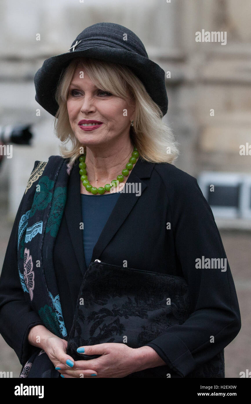 London, UK. 27th September, 2016. Joanna Lumley leaves the celebratory memorial service for Sir Terry Wogan at Westminster Abbey. The service took place on the 50th anniversary of his first BBC radio broadcast. Credit:  Mark Kerrison/Alamy Live News Stock Photo