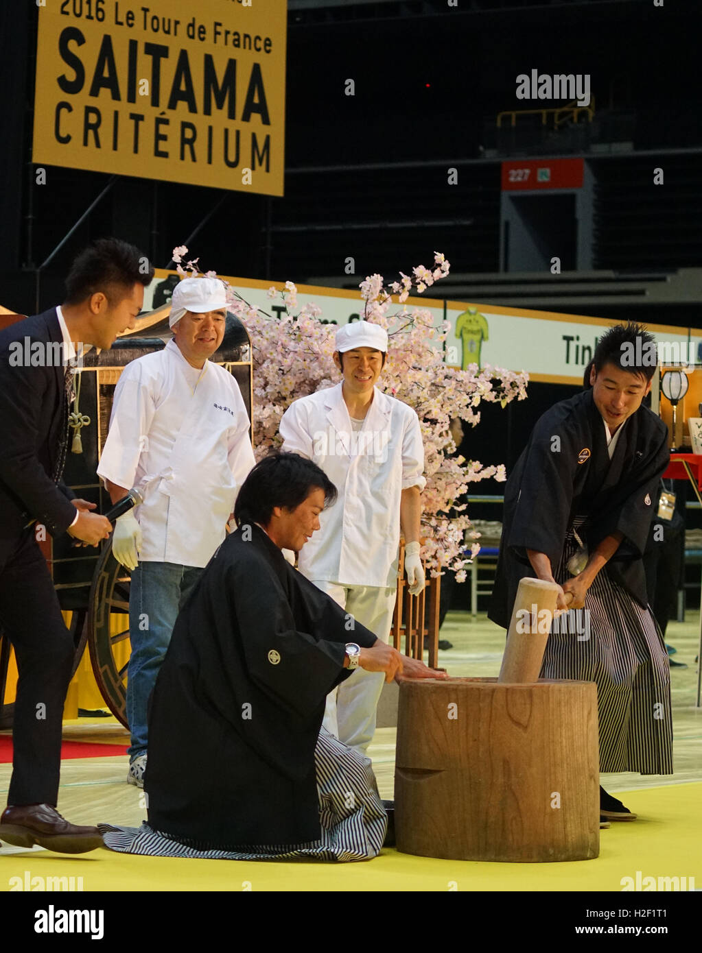 Saitama, Japan. 28th October, 2016. Japanese cyclists Yukiya Arishiro
