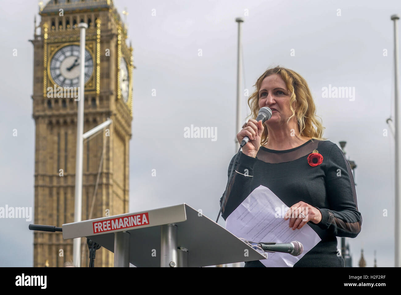 London, England,UK. 28th Oct 2016: Claire Blackman WIFE OF MARINE ‘A’ attends Parliament Square in support of jailed Sgt Alexander Blackman who was convicted of murdering a Taliban fighter in 2013, London ,UK. Credit:  See Li/Alamy Live News Stock Photo