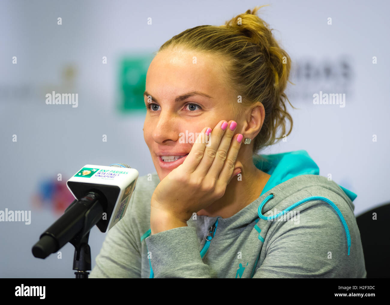 Singapore, Singapore. 28 October, 2016. Svetlana Kuznetsova talks to the media at the 2016 WTA Finals  Credit:  Jimmie48 Photography/Alamy Live News Stock Photo