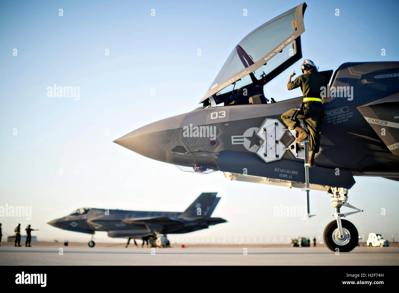 U.S. Marines ground crews prepare F-35B stealth fighter aircraft during the WTI 1-17 training event at the Marine Corps Air Station September 22, 2016 in Yuma, Arizona. Stock Photo