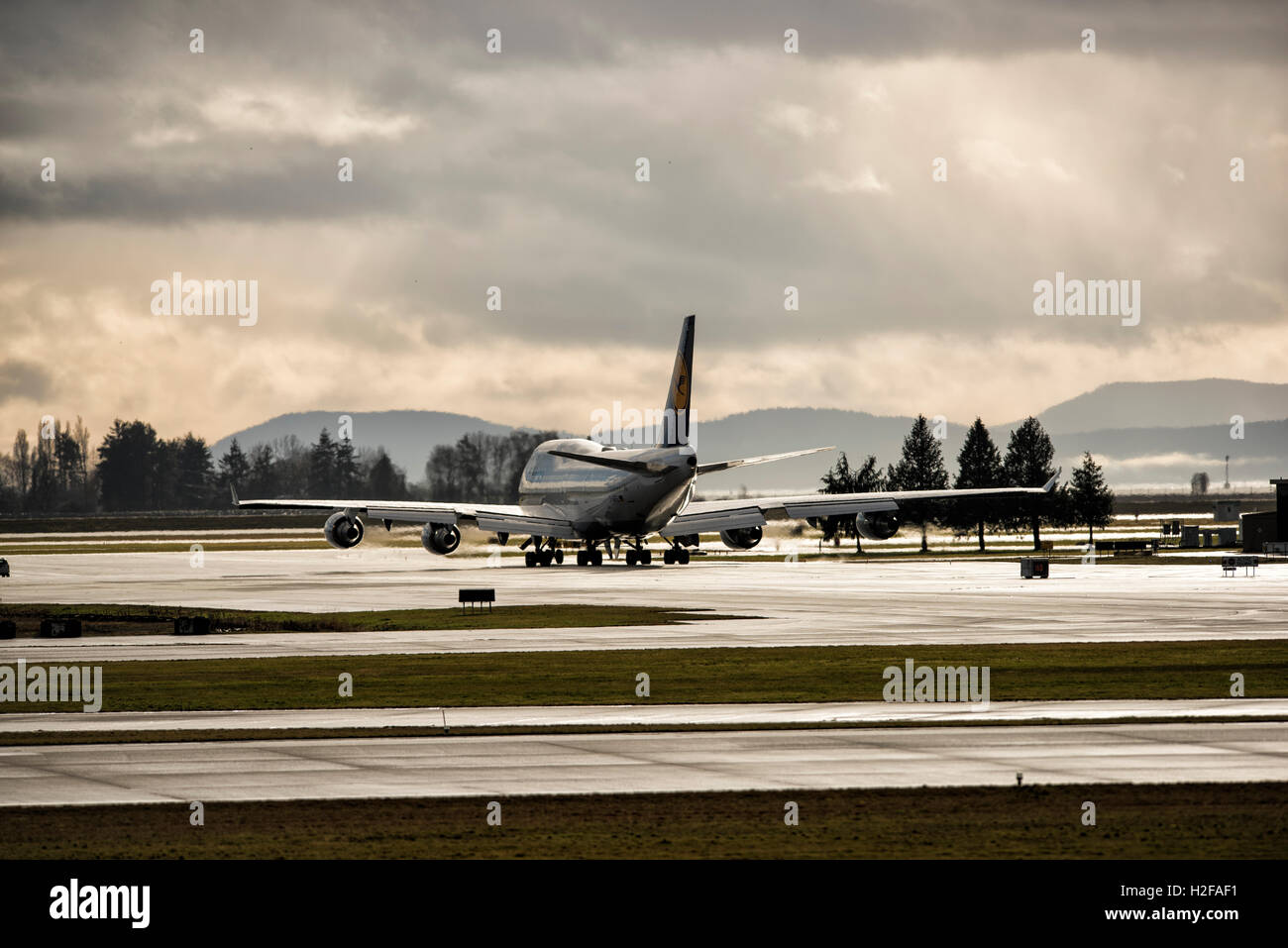 Lufthansa Boeing 747 High Resolution Stock Photography and Images - Alamy