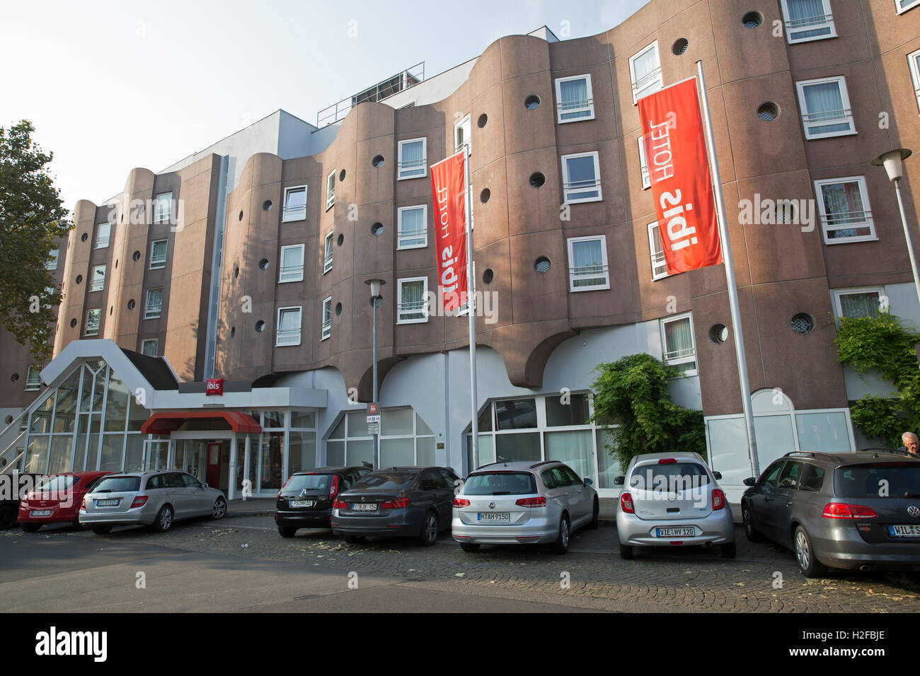 Page 2 Ibis Hotel Logo High Resolution Stock Photography And Images Alamy