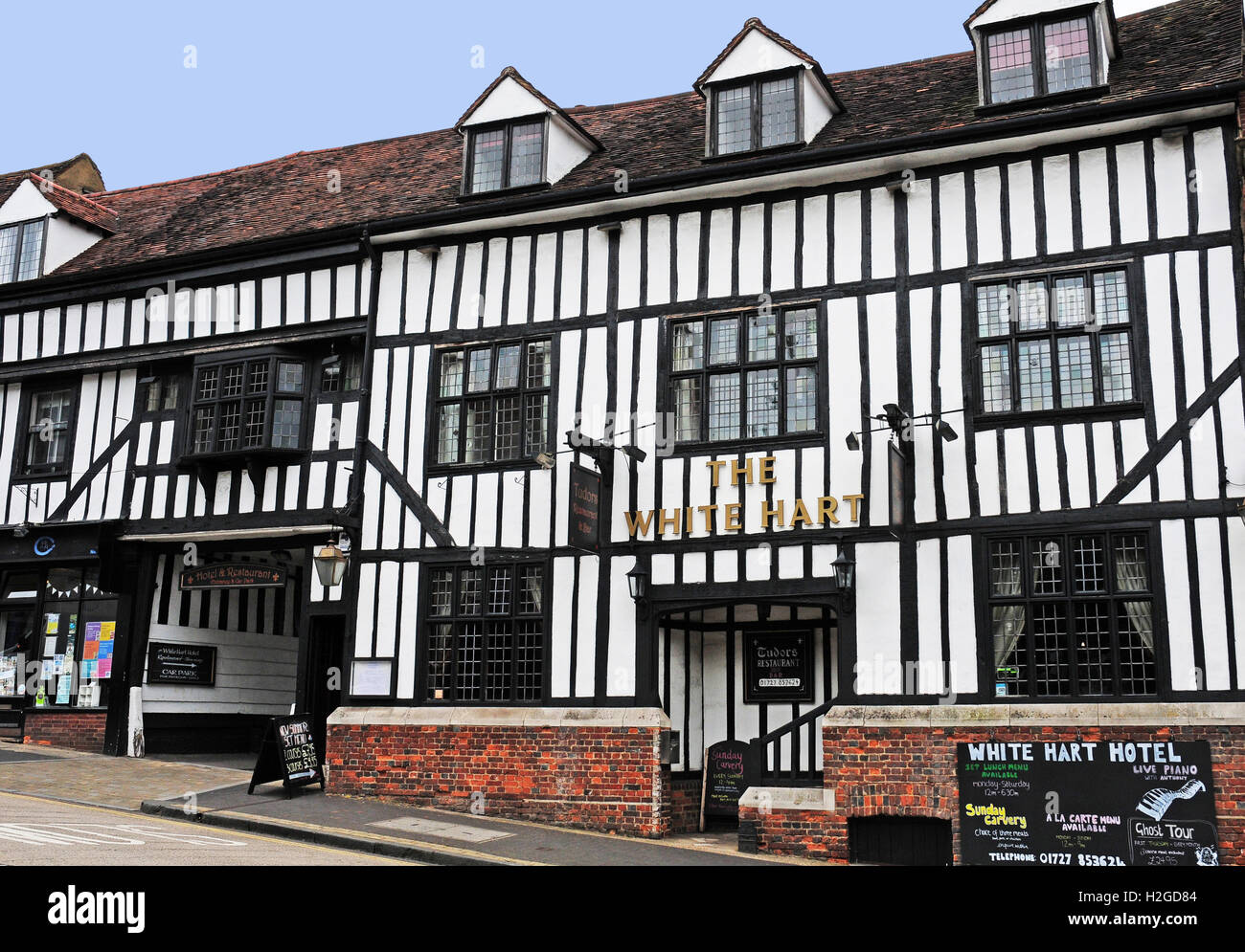 The White Hart Hotel, St. Albans, Herts Stock Photo Alamy