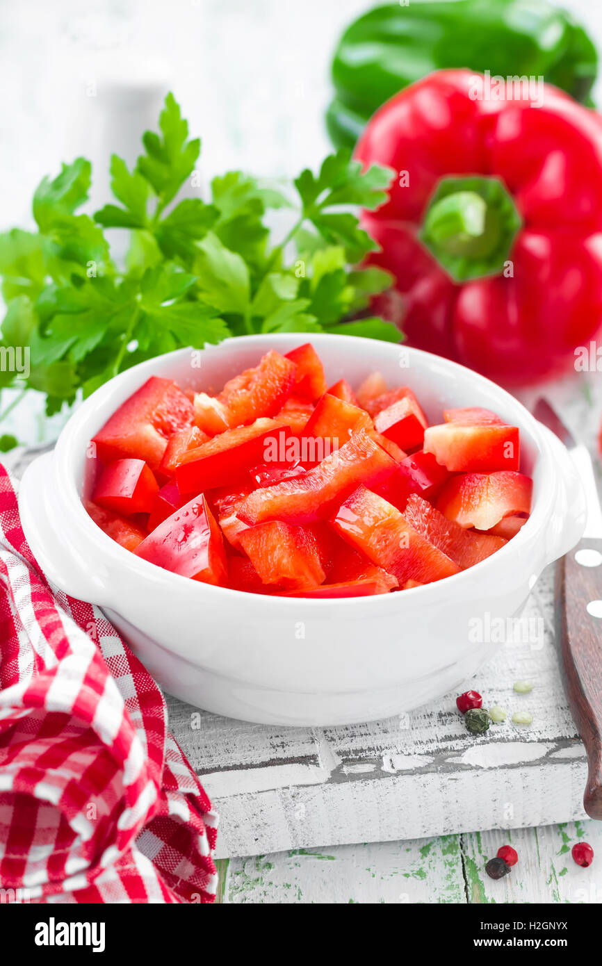 Slicing red sweet bell pepper hi-res stock photography and images - Alamy