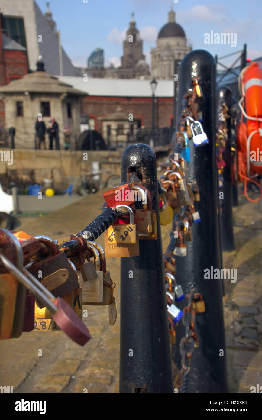Lovers locks Royal Albert Dock, Liverpool Stock Photo Alamy
