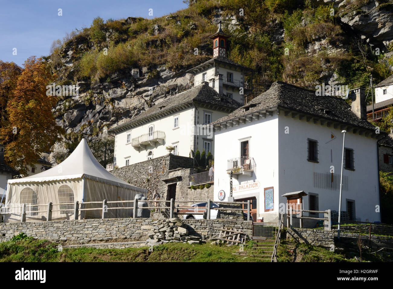 The rural village of Comologno on Onsernone valley, Switzerland Stock Photo