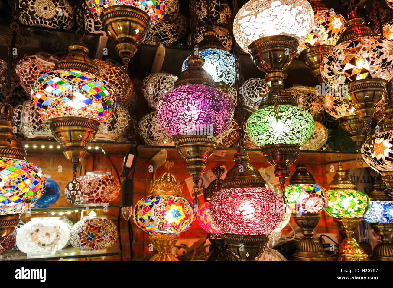 Colorful Turkish lamps in the Grand Bazaar of Istanbul, Turkey Stock Photo  - Alamy