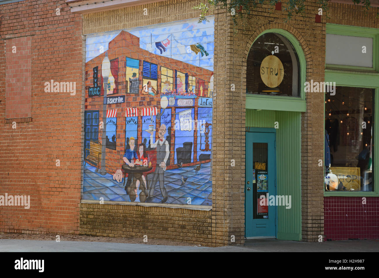 A street mural in the trendy Bishop Arts District of the Oak Cliff neighborhood in Dallas Texas. Stock Photo