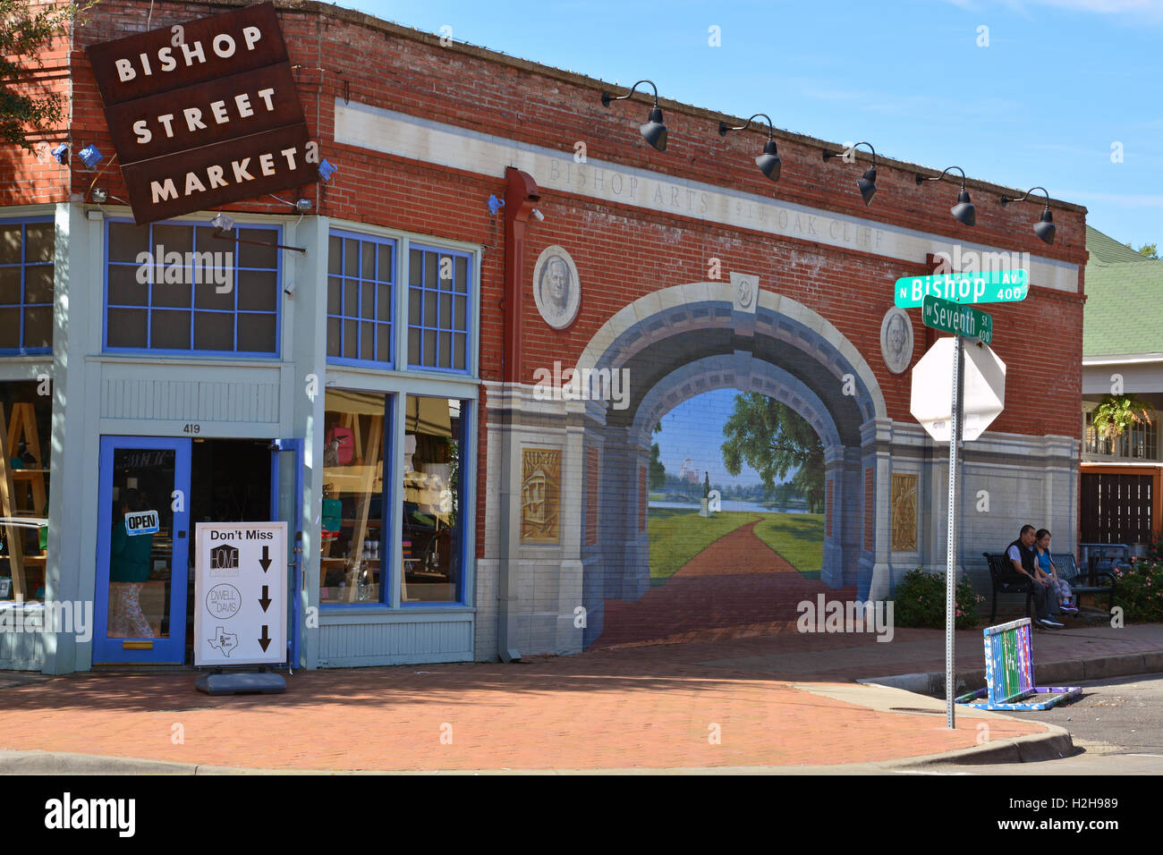 A street mural in the trendy Bishop Arts District of the Oak Cliff neighborhood in Dallas Texas. Stock Photo