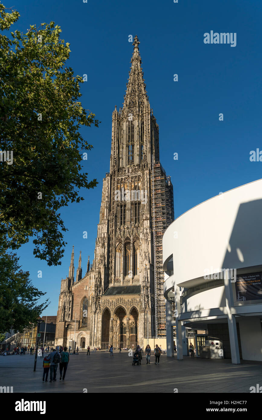 Ulm Minster and Stadthaus city house, Ulm, BadenWürttemberg, Germany