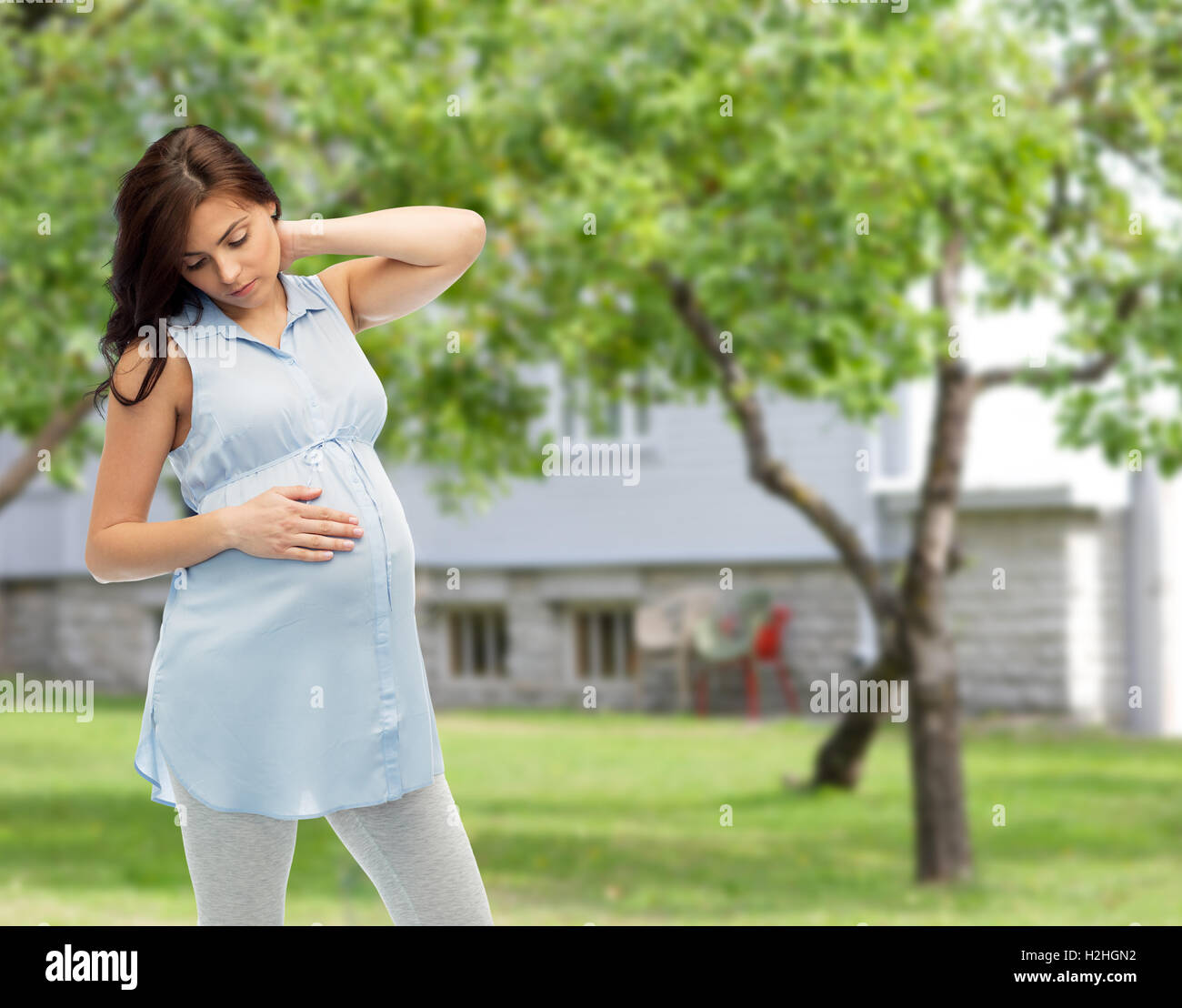 Triplet belly монстра роды. Поясница у беременных. Фотосессия беременной с цветами. Игры для девочек pregnancy photoshoot. Archive pregnant.