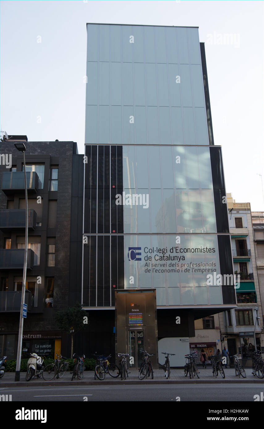 The Coli-legi d'Economistes de Catalunya is a modern building located in Via Augusta Barcelona next to Graciá station Stock Photo