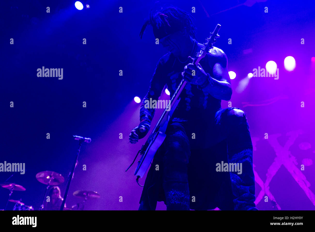 Sixx hi-res stock photography and images - Alamy