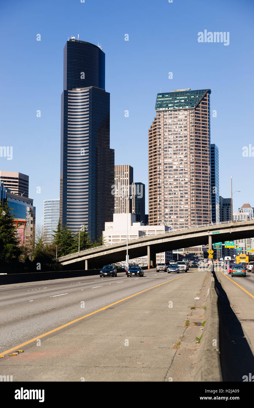 Interstate 5 Highway Cuts Through Downtown Seattle Skyline Stock Photo Alamy