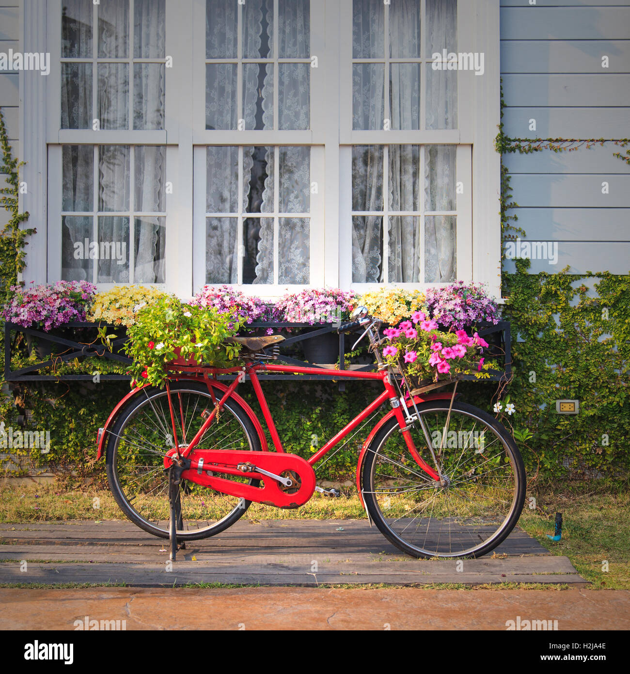 Red vintage bicycle Stock Photo Alamy