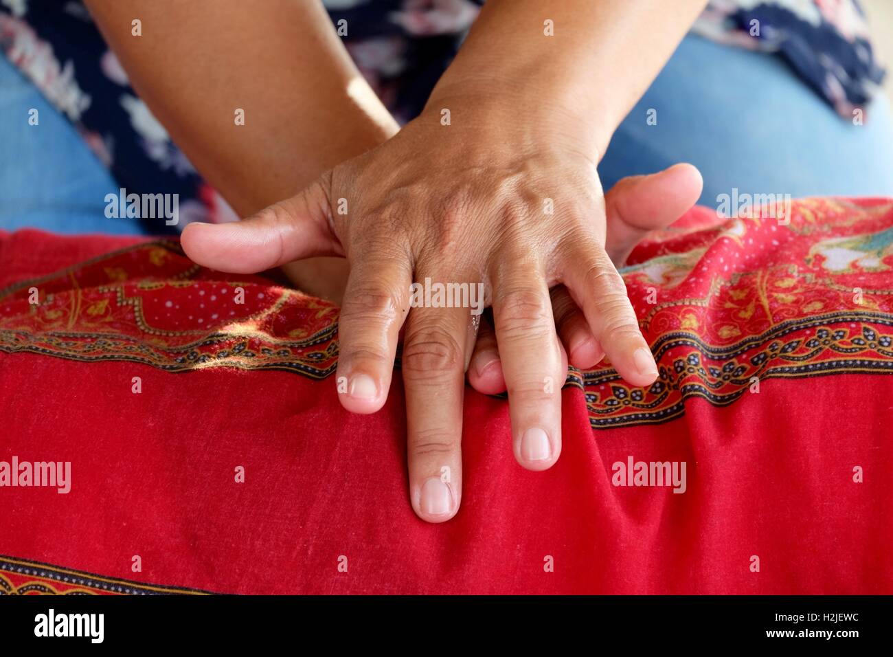 Massage on the beach hires stock photography and images Alamy