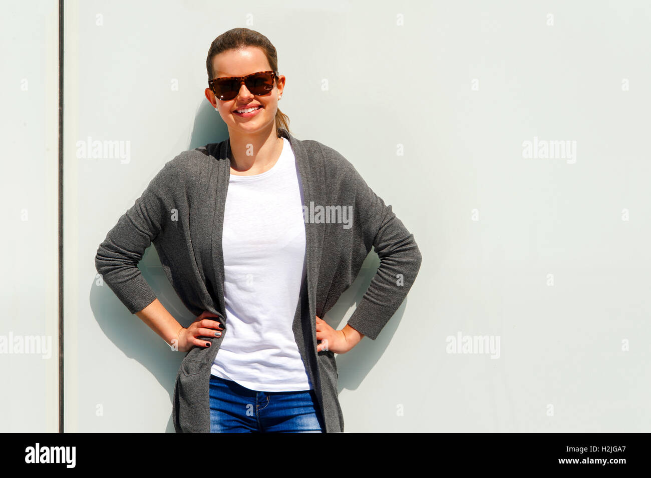 portrait of pretty young woman smiling closeup Stock Photo - Alamy