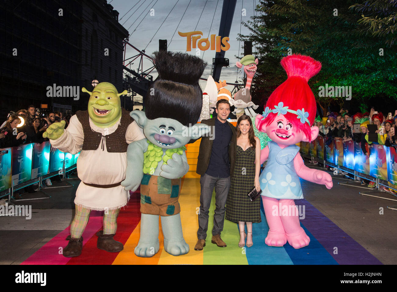 London, UK. 29 September 2016. Justin Timberlake and Anna Kendrick with characters from the movie Trolls and Shrek. Anna Kendrick and Justin Timberlake launch the movie TROLLS and light up The London Eye at Waterloo. Photocall for the new animated comedy TROLLS which is due to open on 21 October 2016. Stock Photo