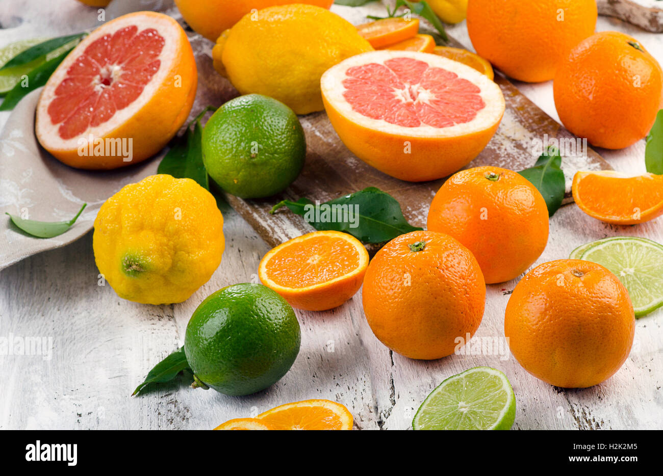 Different cut citrus fruits hi-res stock photography and images - Alamy