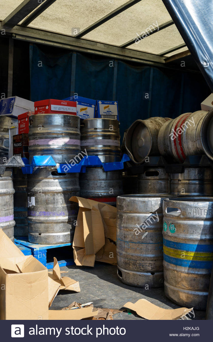 Beer Delivery Van High Resolution Stock Photography and Images Alamy