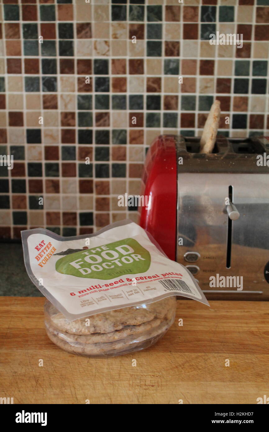 Pitta bread hires stock photography and images Alamy