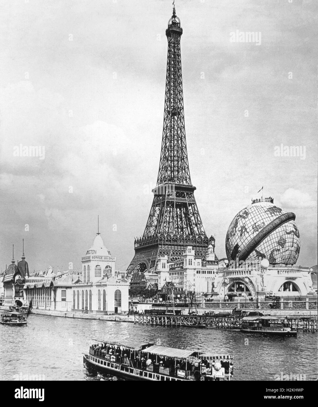 The Eiffel Tower and the Globe Celeste during the Universal Exhibition of 1900 - Paris Stock Photo