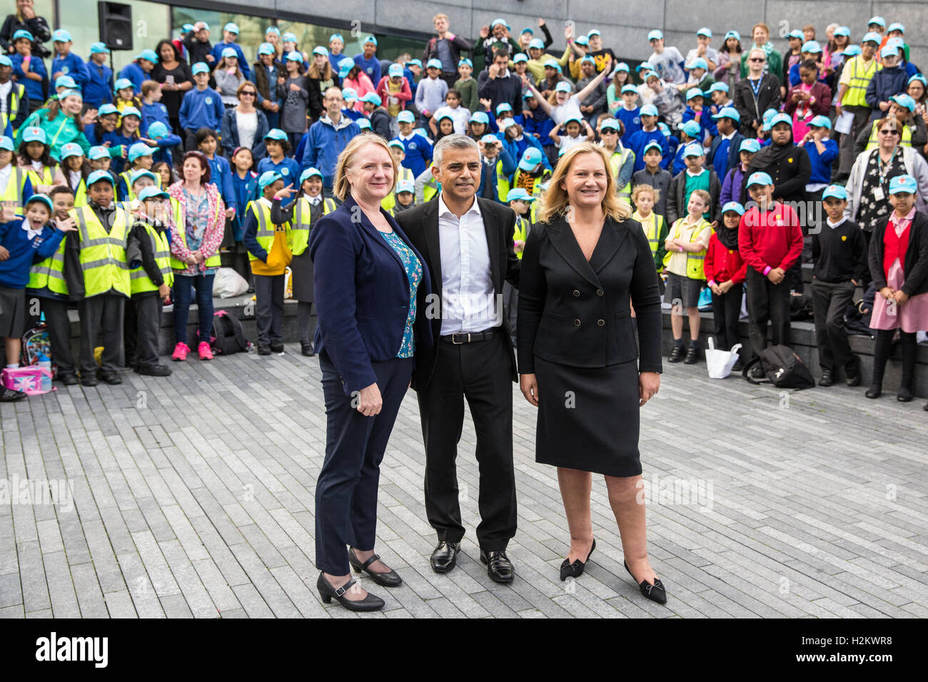 London, UK. 29th September, 2016. The Mayor of London, Sadiq Khan, launches the new London Curriculum for primary schools at the London Curriculum Festival at the Scoop, accompanied by Joanne McCartney, Deputy Mayor for Education, and Yelena Baturina, founder of the Be Open Foundation. Credit:  Mark Kerrison/Alamy Live News Stock Photo