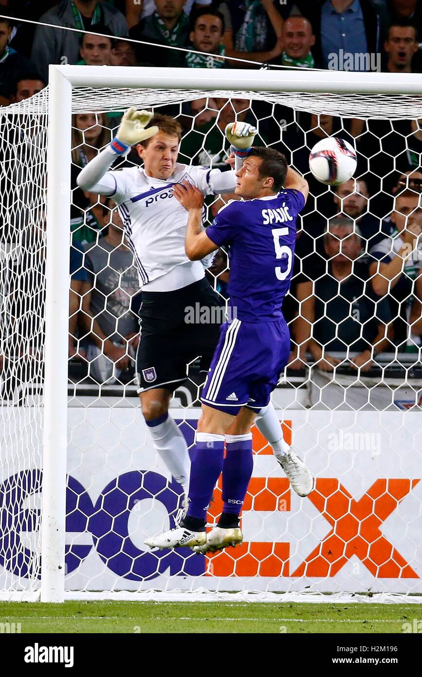 Rsc anderlecht v olympiakos hi-res stock photography and images - Alamy