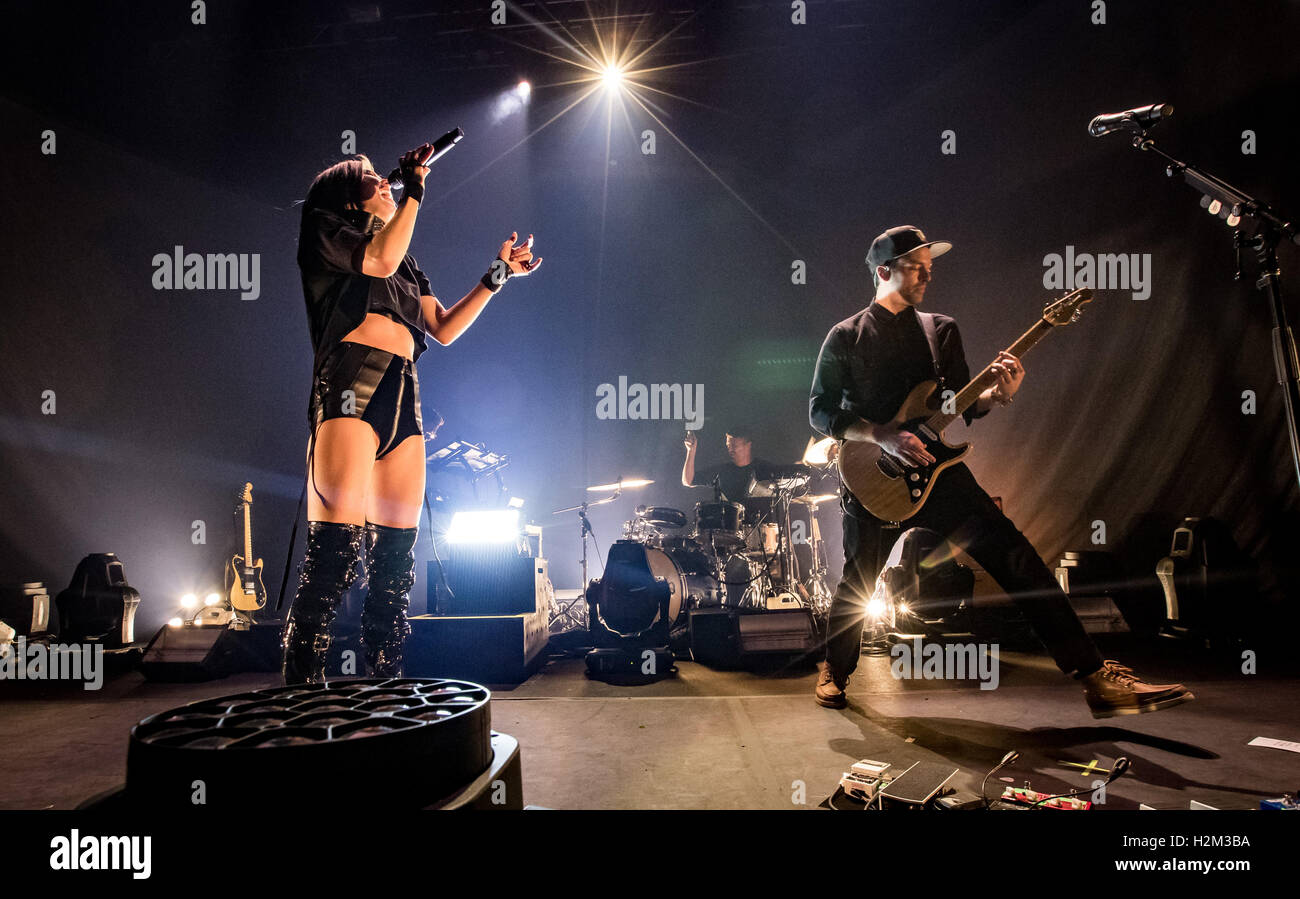 Phantrogram Band Band phantogram hi-res stock photography and images - Alamy