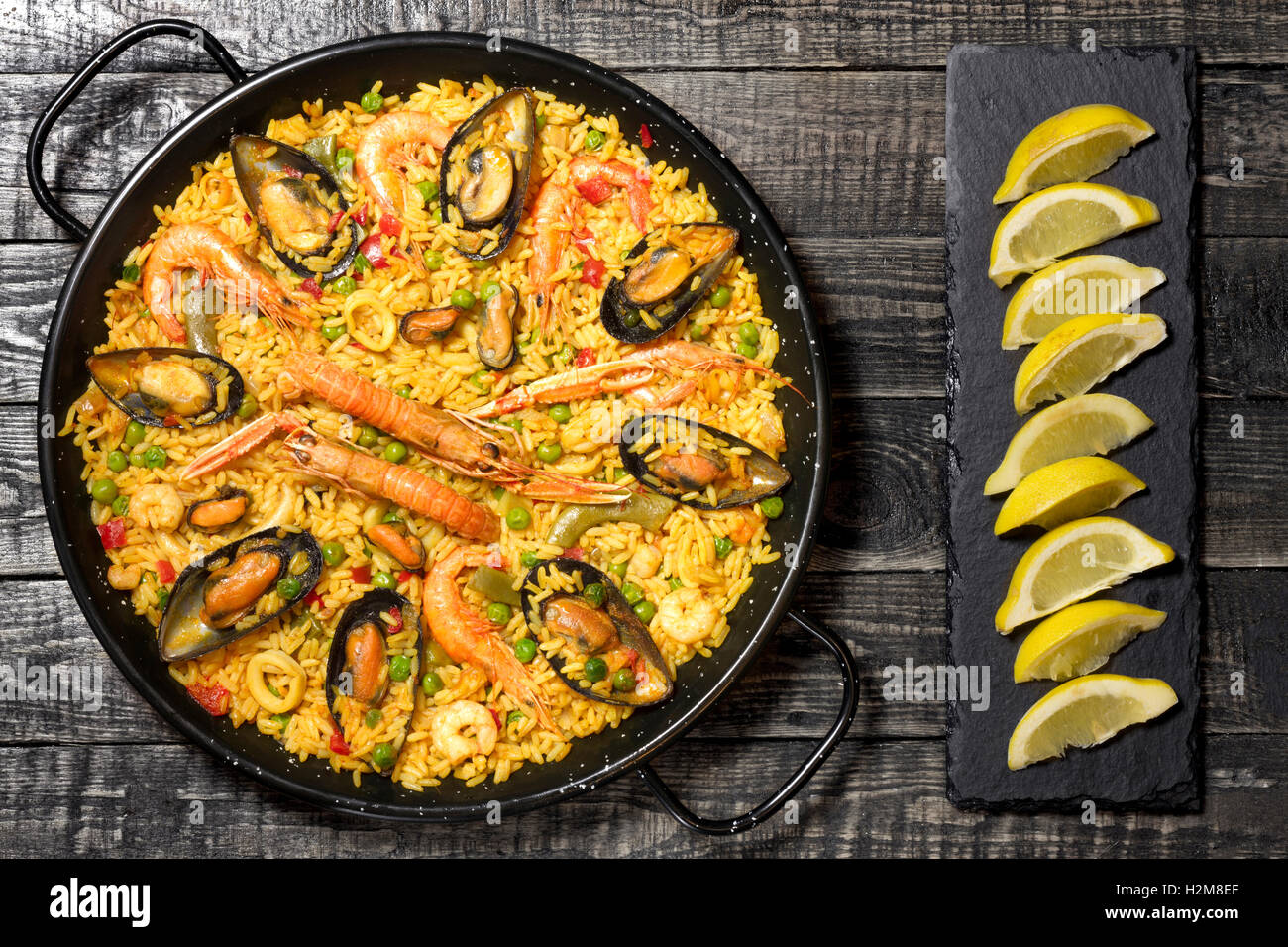 Spanish Paella High Resolution Stock Photography And Images Alamy