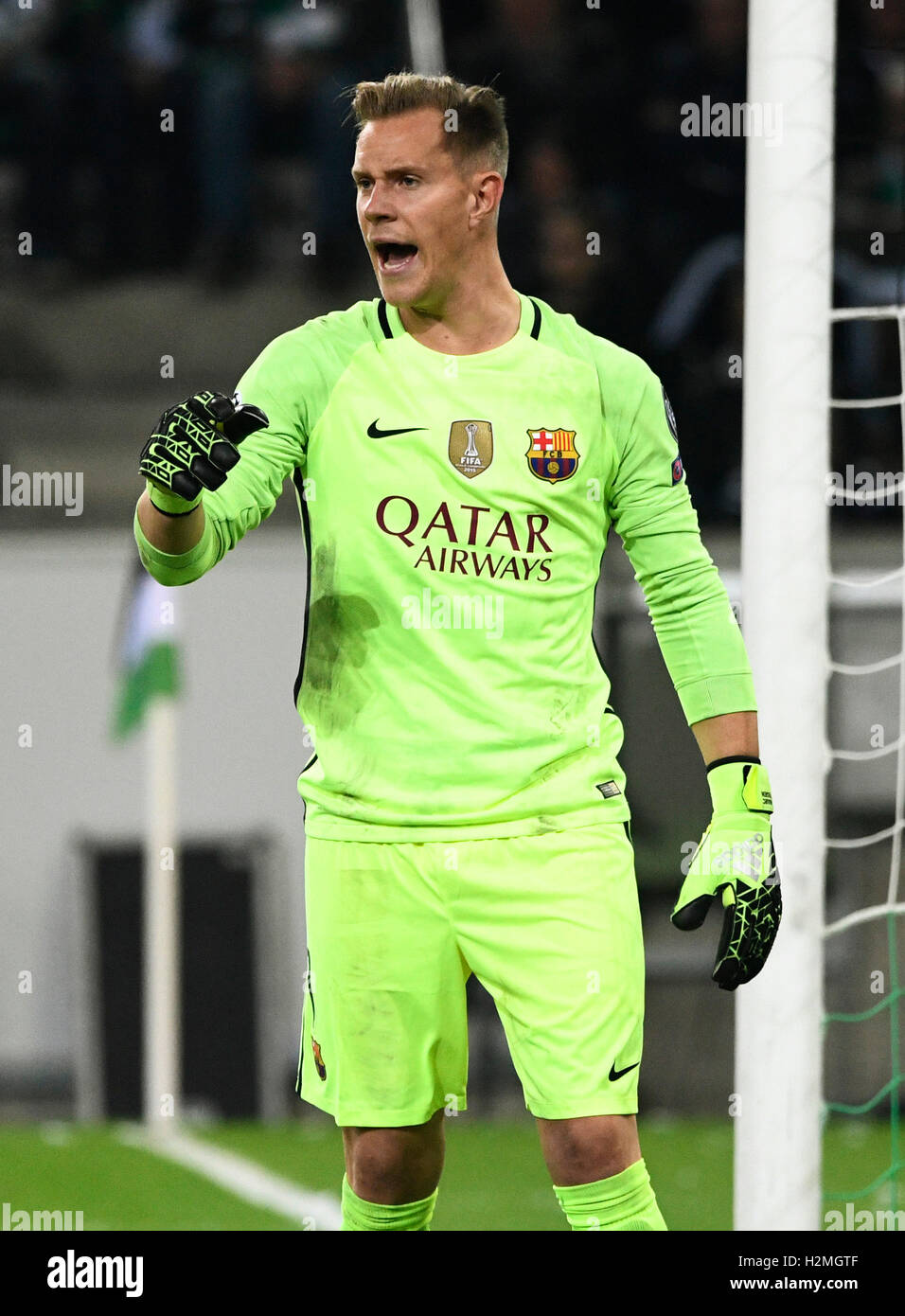 Borussia Park Msnchengladbach Germany 28 9 16 Champions League Season 16 17 Group Stage Match Day 2 Borussia Msnchengladbach Moenchengladbach Gladbach Vs Fc Barcelona Marc Andre Ter Stegen Barcelona Stock Photo Alamy