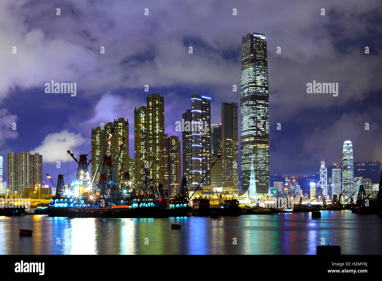West kowloon waterfront hong kong hi-res stock photography and images ...